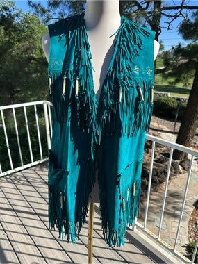 Patricia Wolfe suede vest hand painted, beaded ,  sized small , fits like medium